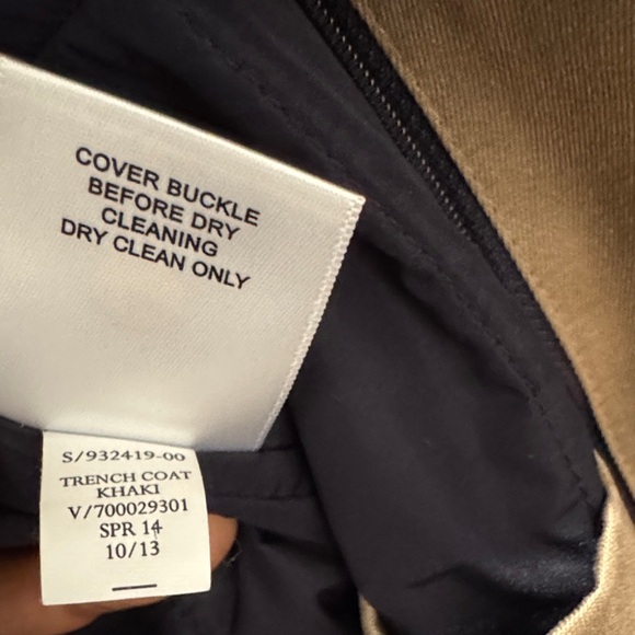 Banana Republic Men’s Tan Double-Breasted Trench Coat - Picture 9 of 11